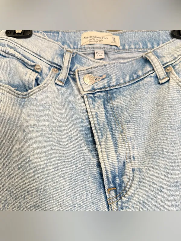 Abercrombie and fitch jeans - Image 6