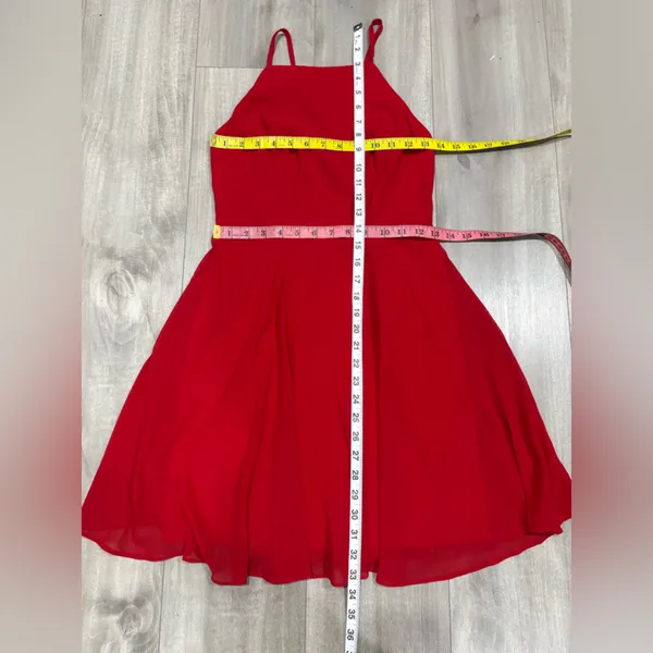 🆕 Lulu's Strapless Red Dress Size M - Image 4