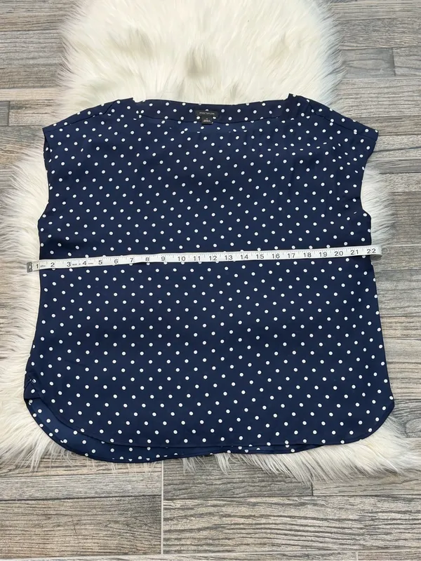 Ann Taylor Navy Blue and White Polka Dot Blouse Size Medium - Image 4