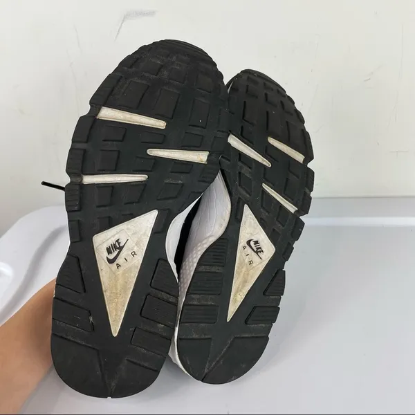 Nike Air Huarache Womens Black Sneakers Sz 8.5 - Image 11