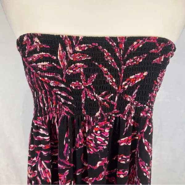 Artisan NY black and pink print smocked strapless midi dress size large - Image 2