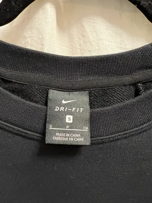Nike Pullover Crew Neck Sweatshirt - Image 3