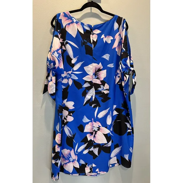 Vince Camuto Blue Floral Shift Dress Sz 16W $148 Value‎ - Image 3