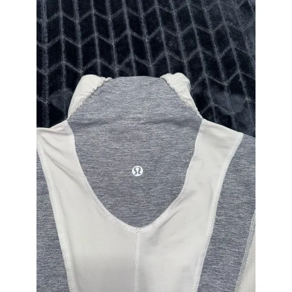 Lululemon Women's Define Pullover Jacket White 1/2 Zip Thumbhole Luon Sz 6 - Image 7