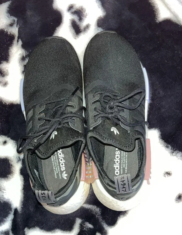 Adidas nmd r1 athletic shoes - Image 3