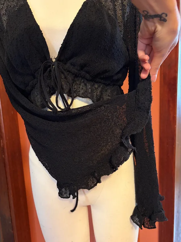 Urban Outfitters Black Sheer Tie-Front Cropped Top/layered sweater - Image 4