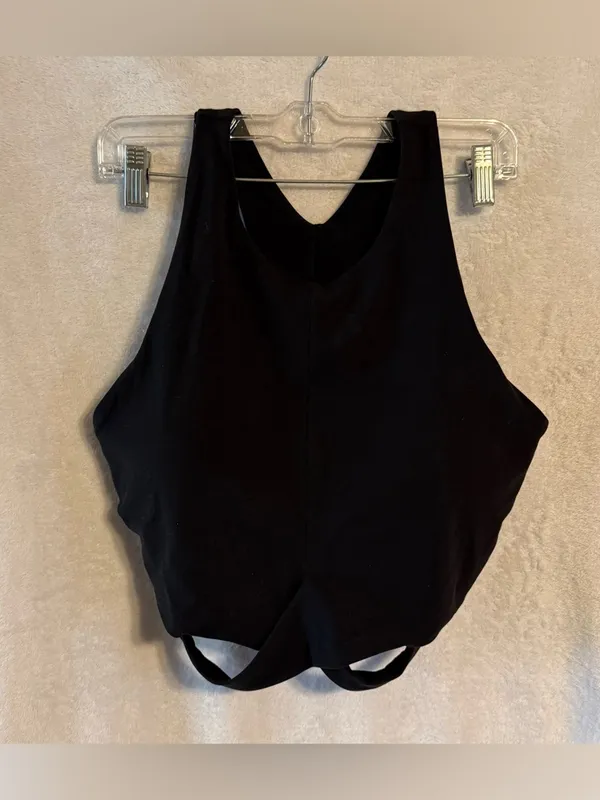Athleta women’s size xl black Conscious Cut Out Crop sports bra - Image 7