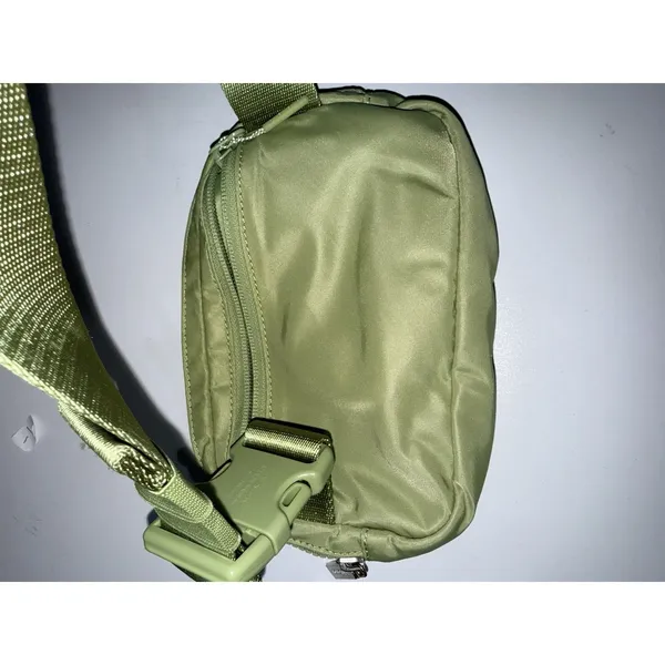 Lululemon‎ Everywear Belt Bag One Size Color Green E - Image 6