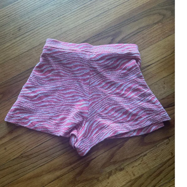 Zara Pink & White Zebra Print High-Rise Shorts – Size XS - Image 4