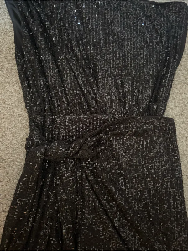 Hello Molly Black One-Shoulder Sequin Mini Dress - Image 3