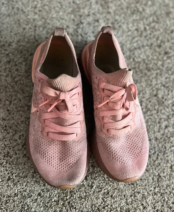 Nike pink/ peach running shoes - Image 2