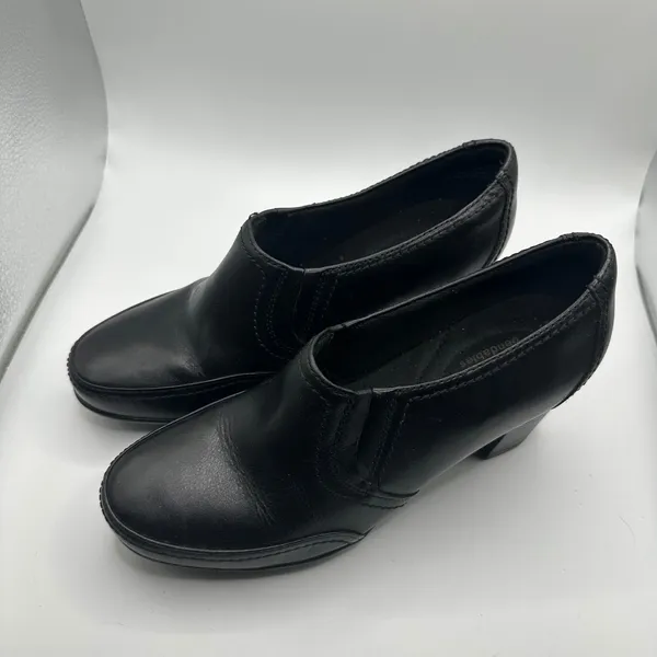 Clarks Bendables 65839 Black Leather Block Heel Shooties Womens 7.5 M - Image 2