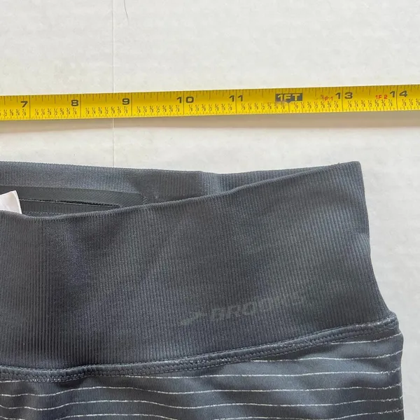 Brooks Sz S-M Womens Pure Project Seamless‎ Capri and Ombre Capri Mid Waist - Image 6
