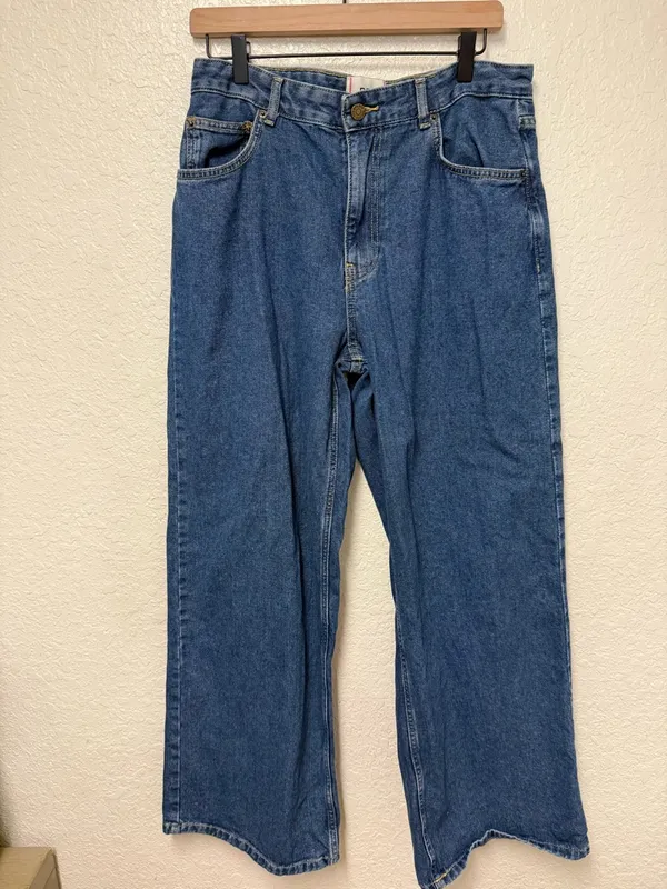 BDG Kayla Low Rise Wide Leg Denim Jeans Size 30 - Image 8