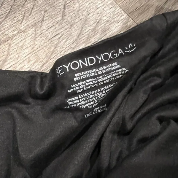 NWT Beyond Yoga scarf‎ - Image 7
