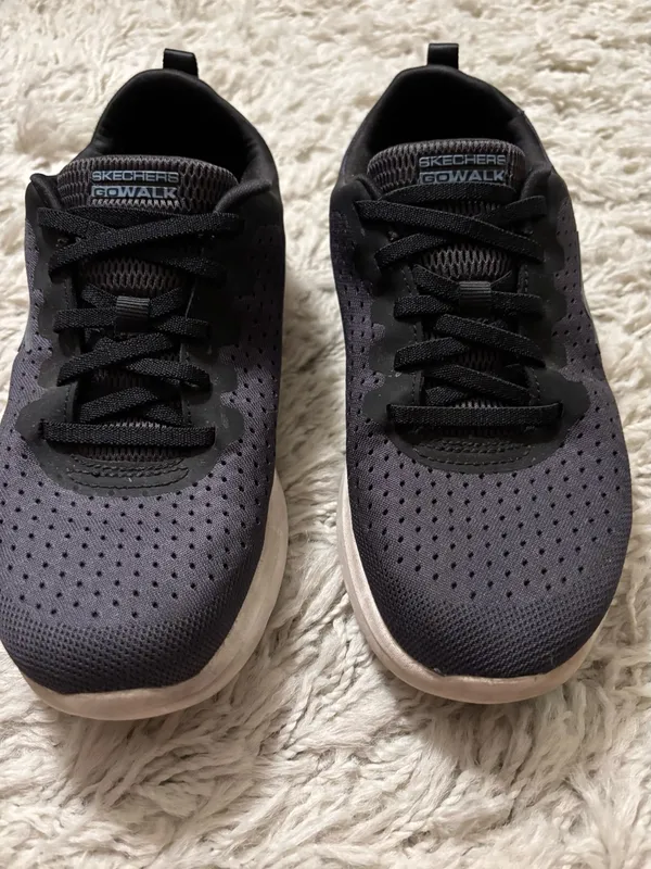 Skechers GOwalk Women’s Black and Gray Athletic Sneakers Size 7 - Image 2