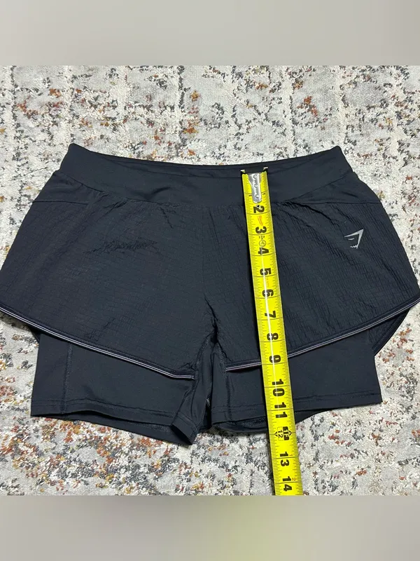 Gymshark Speed 2 In 1 Shorts size Small - Image 7