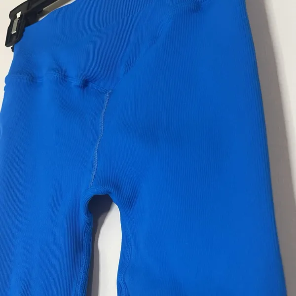 NEW Bombshell sportswear Seamless cobalt blue leggings US Small - Image 5