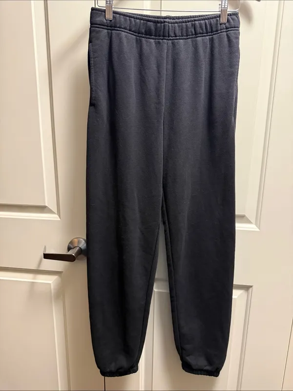 Aritzia TNA Airy Fleece Boyfriend Basic Sweatpants Black S - Image 2