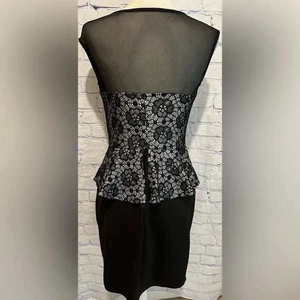 Enfocus Studio Womens Peplum Dress Size 8 Black Lace Sleeveless - Image 4