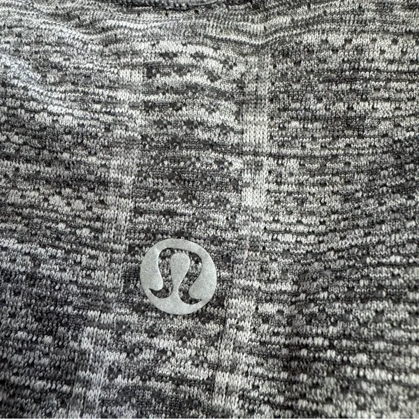 Lululemon Heather Gray Short Sleeve Athletic Shirt - Image 8
