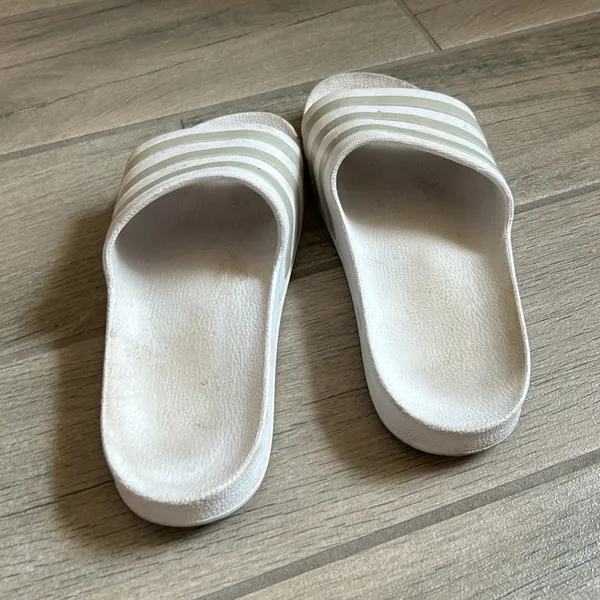 Adidas slides - Image 3