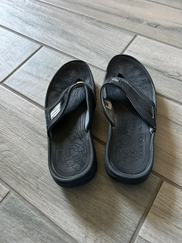 New Balance Black Flip-Flop Sandals - Image 4