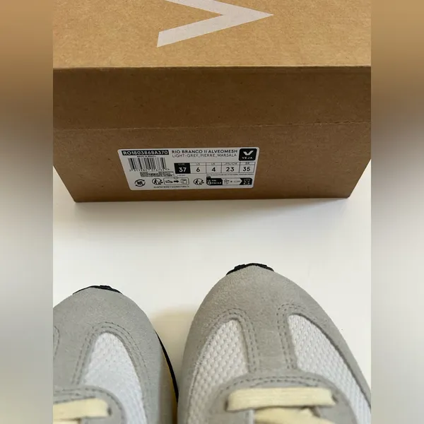 Veja RIO BRANCO II ALVEOMESH LIGHT GREY PIERRE MARSALA sz 6 - Image 7