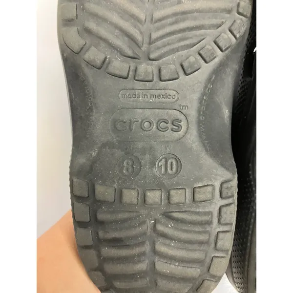 Crocs Classic Clogs Mens 8 Womens 10 Black Good Slip On Water Friendly Shoes - Image 7