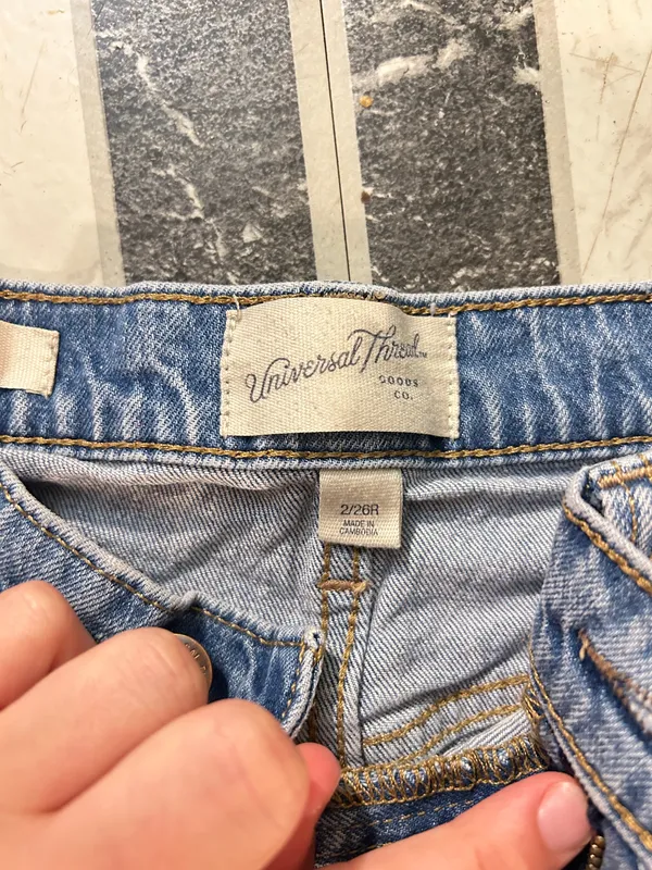 Universal Threads Shorts - Image 2