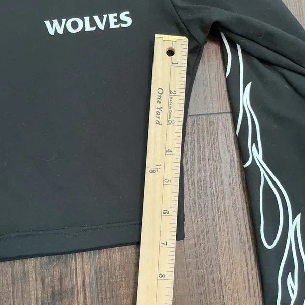 Darc Sport She Wolves Flame Graphic Long Sleeve Crop Top Black Small Limited 500 - Image 5