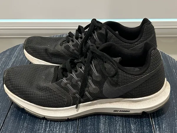 Nike Run Swift Lightweight Sneakers - Image 4