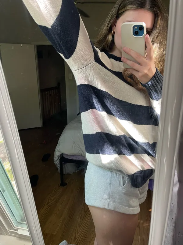 Brandy Melville Sweater Striped Knit Navy White - Image 4