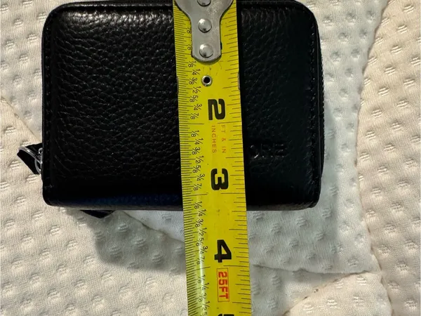 Black Leather Zip Wallet - Image 2