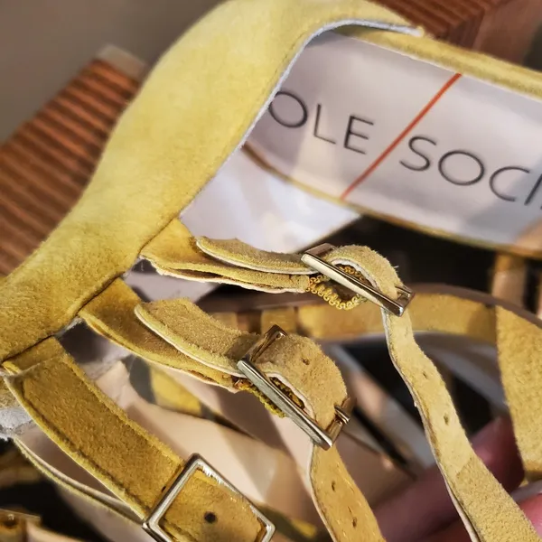 Sole Society Elise Gladiator 2 inches chunky heels size 8 new in suade yellow - Image 6