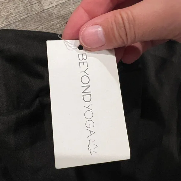 NWT Beyond Yoga scarf‎ - Image 5