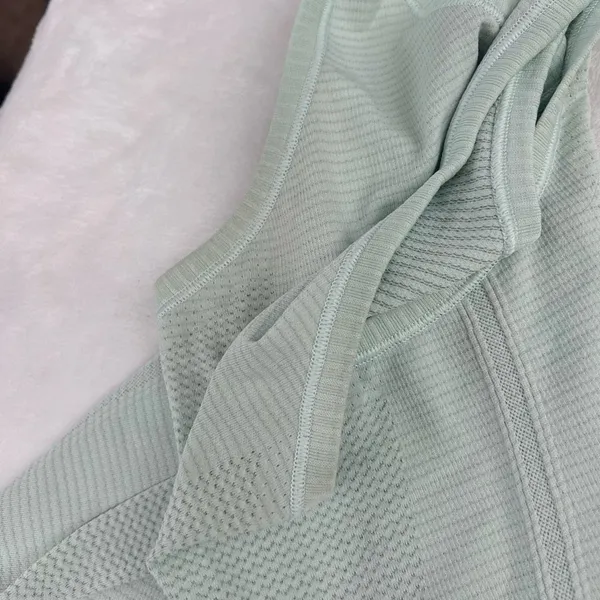 Lululemon Mint Green Swiftly Tank 6 women - Image 9