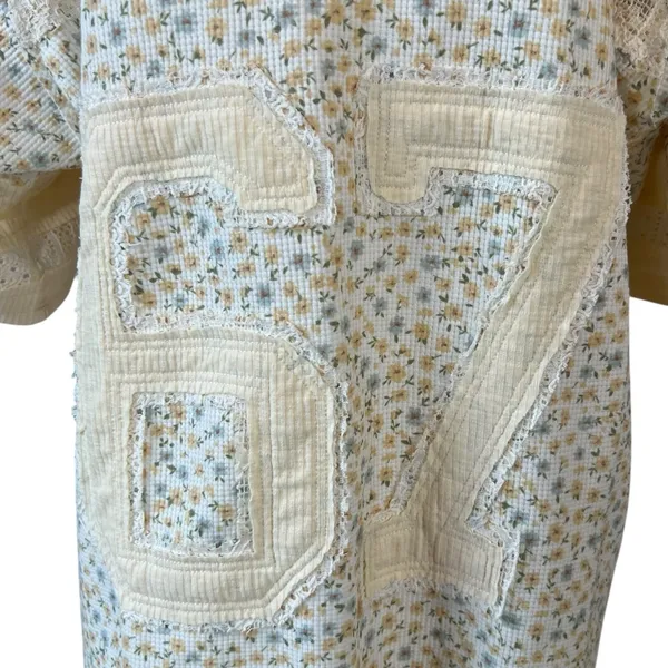 POL Number Floral Crochet Button Detail Half Sleeve Top - Image 4