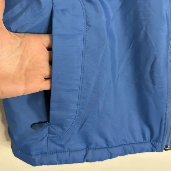L.L. Bean Women's Hooded‎ Fleece Lined Vest Blue Large - Image 9