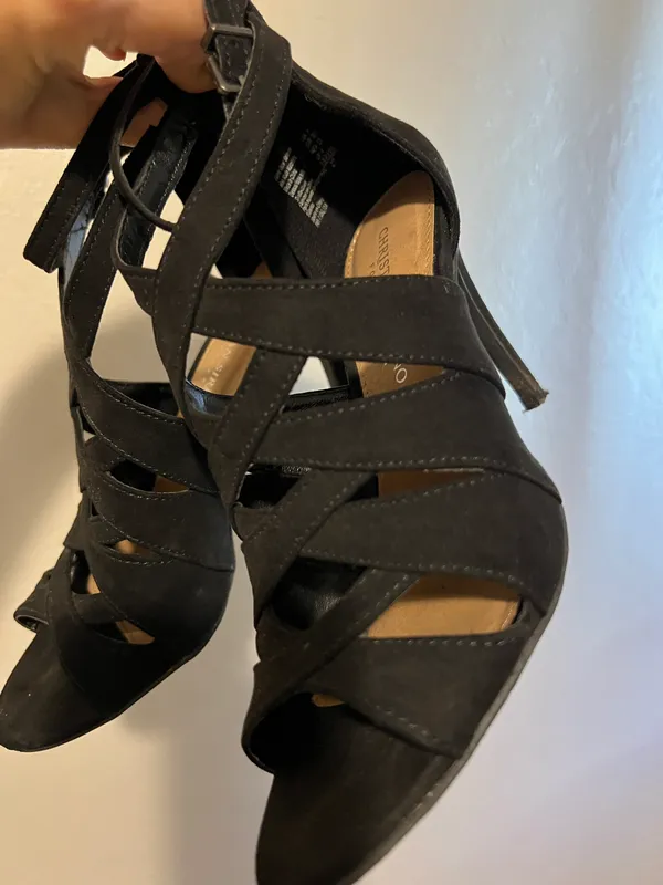 Heels Size 6 - Image 7