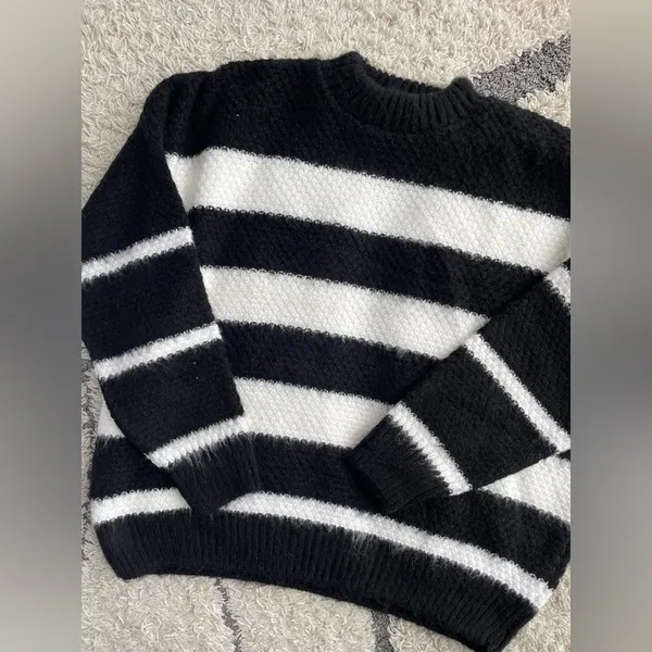 Topshop Black & White Stripe Knit Sweater - Image 5