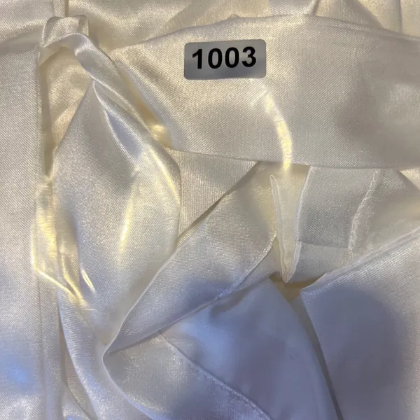 1003 | NWT‎ Secret Treasures Bride Embroidered Satin Robe Cream Womens XL - Image 9
