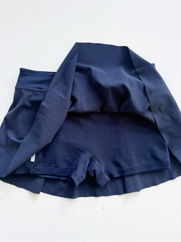 Nike Dri-Fit Tennis Skirt Size Medium - Image 4