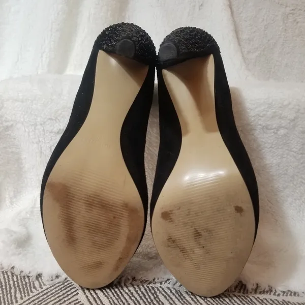 Nine West Suede Rhinestone Heels sz 8M - Image 6