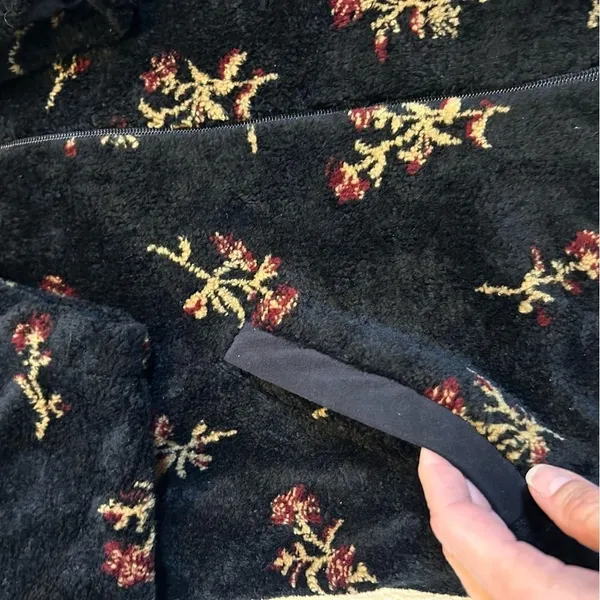 VTG Black Diamond Sherpa Fleece Botanical Floral Print Jacket Black Size Small - Image 7