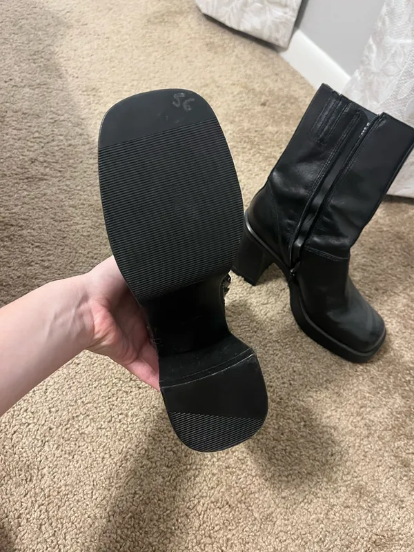 Steve Madden Black heeled booties - Image 2