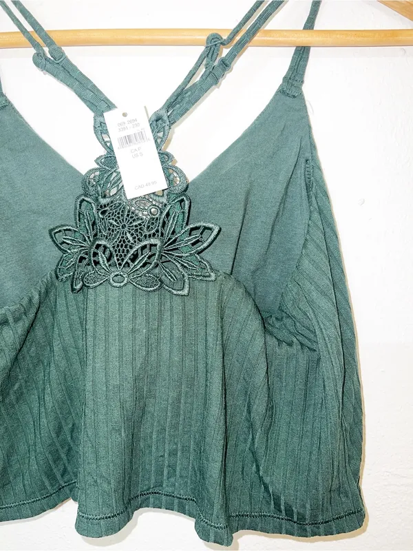 Aerie Dark Green Ribbed Lace-Back Floral Cami Crop Top - Image 6
