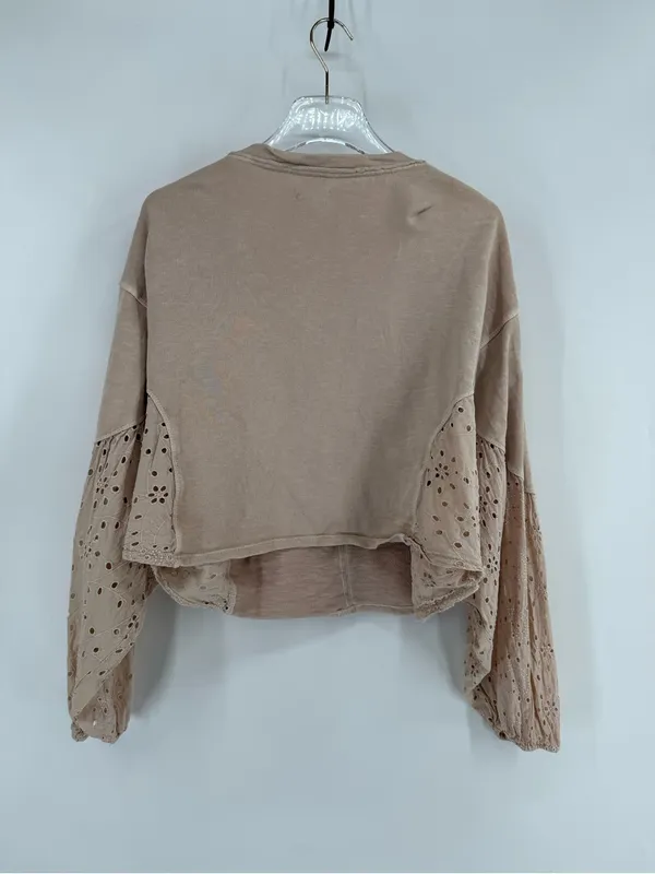 Anthropologie Pilcro Batwing Eyelet Sweatshirt size large - Image 4