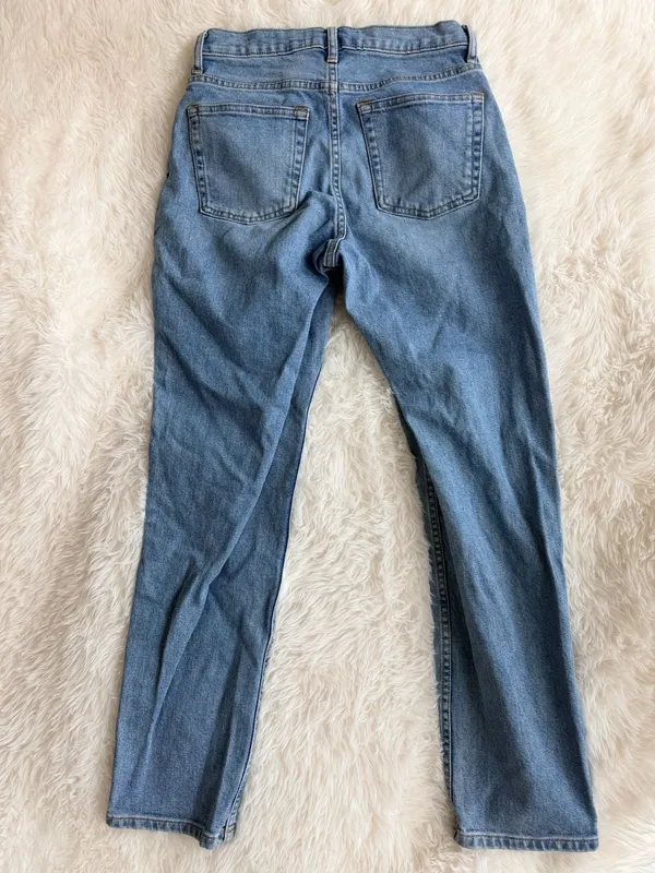 Everlane High Rise Straight Leg Jeans in Medium Blue Wash - Image 6