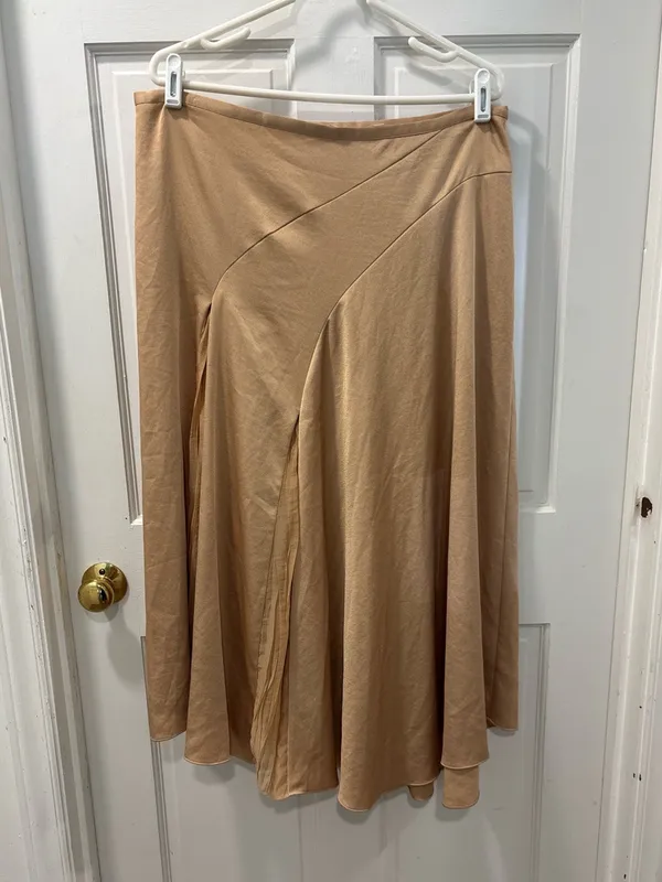 Vince Women’s Mixed Media Panel Asymmetrical Skirt Size 14 Gold Satin NWOT - Image 2